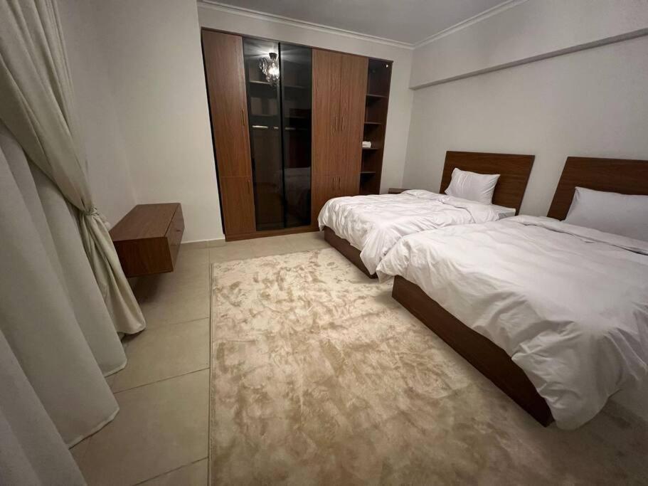 Eg-cn-22 Four Nile View Apartment Cairo